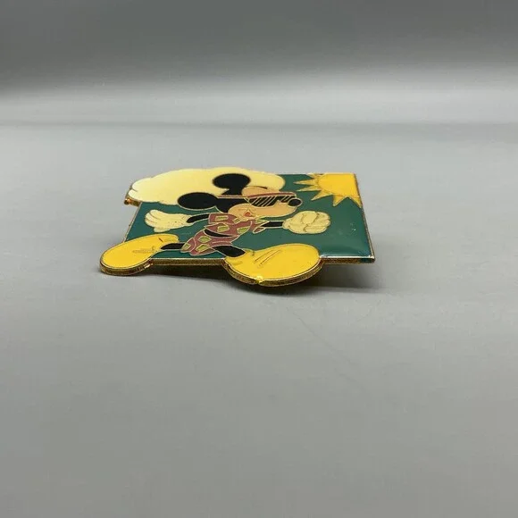 Disney Mickey Mouse Brooch Pin 39mm Gold Tone Enamel Walking Sun Retro Beach - Picture 3 of 12